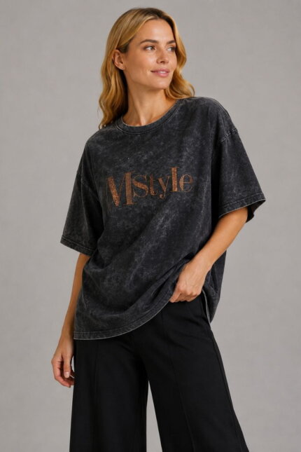MStyle Γυναικείο T-Shirt με Στρας μαύρο σε μοντέλο